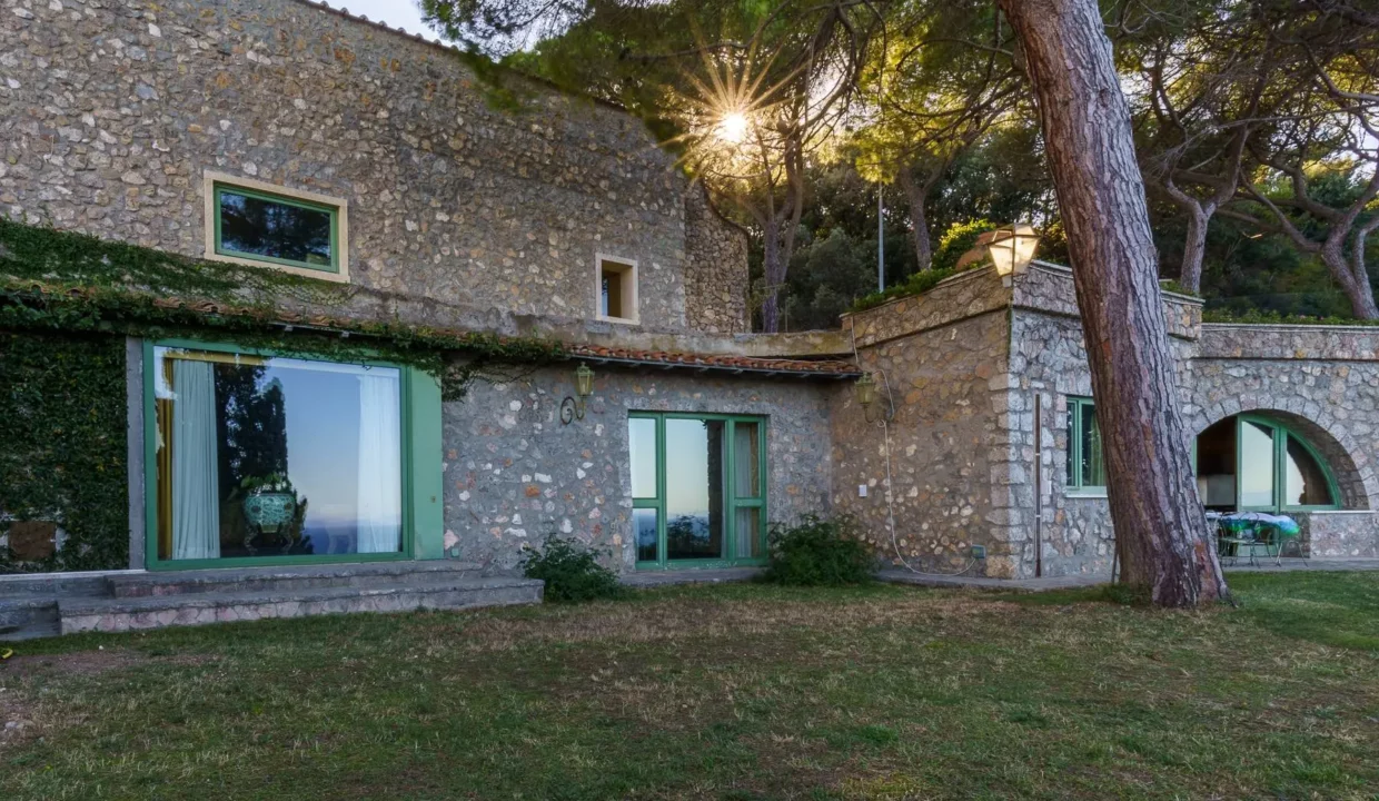 Italy Porto santo stefano 5 bedrooms villa for sale (14)
