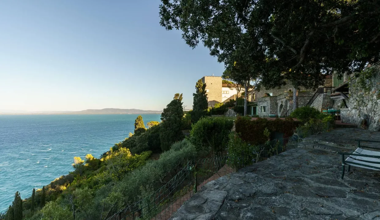 Italy Porto santo stefano 5 bedrooms villa for sale (19)