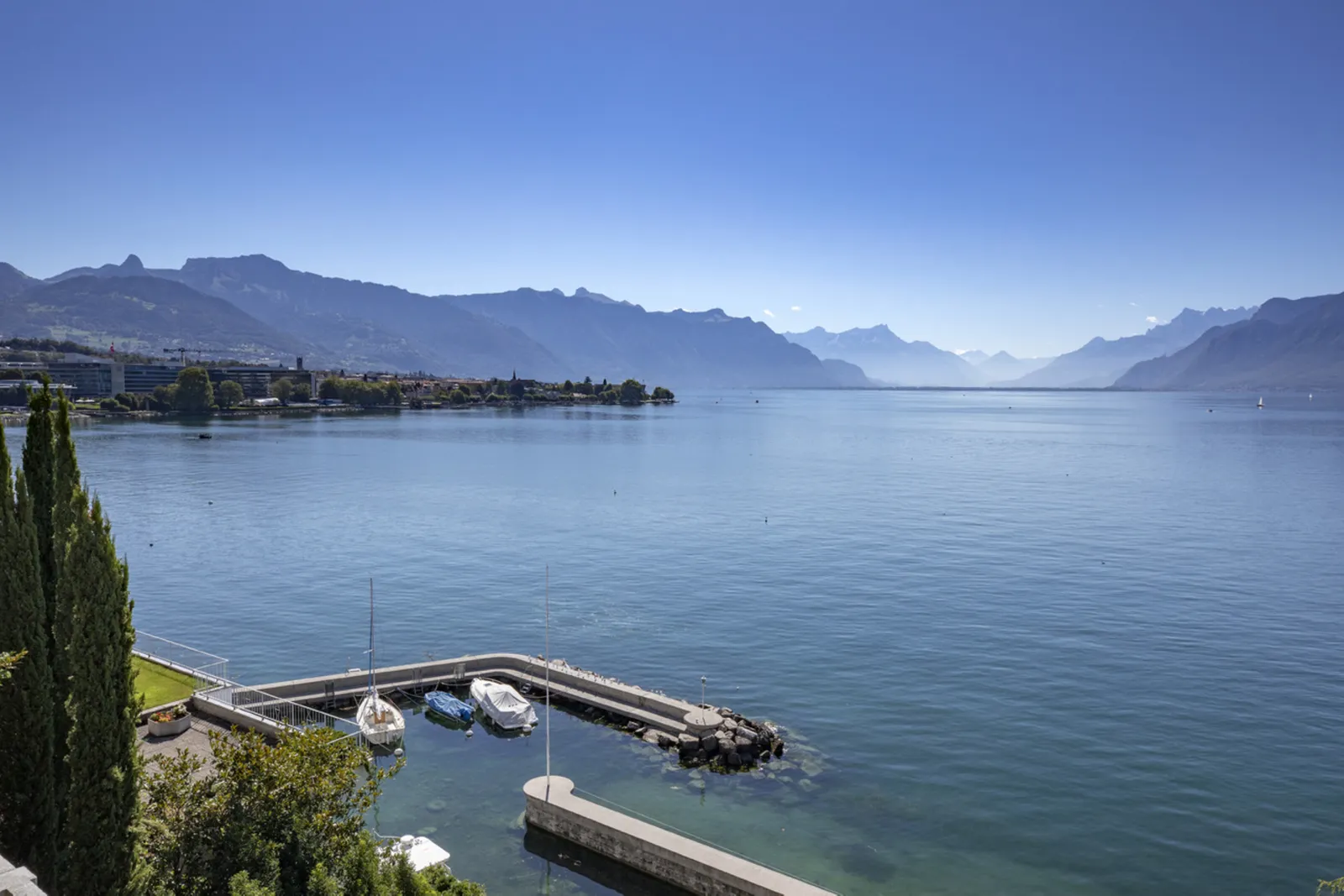 CORSEAUX – Superb mansion with breathtaking views of Lake Leman