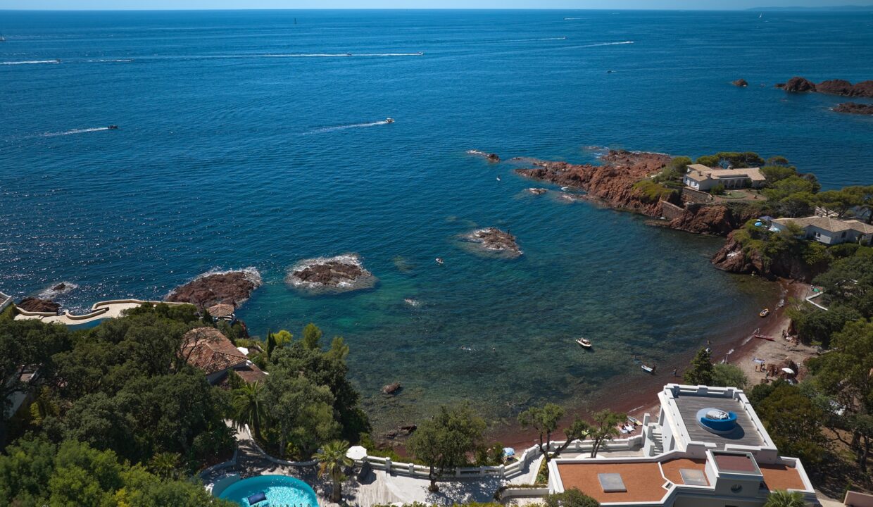 ANTHEOR-mansion-for-sale-french-riviera (5)