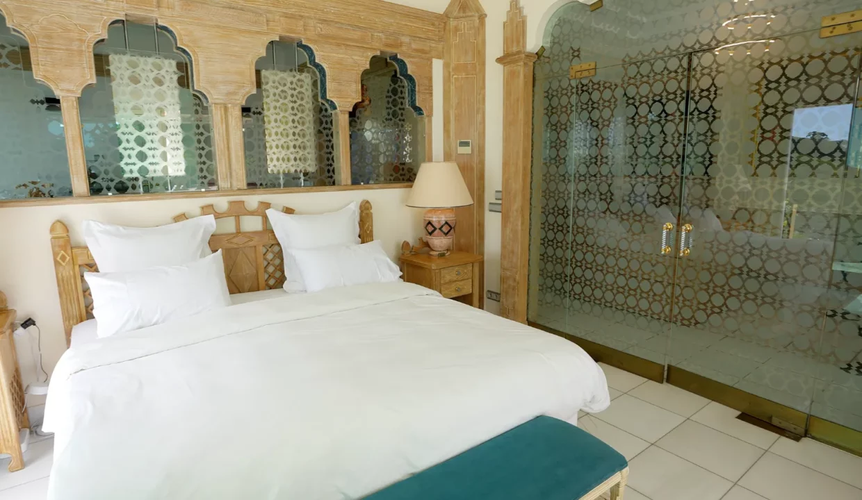 tahiti-luxurious-villa-7-bedrooms-seaview (10)