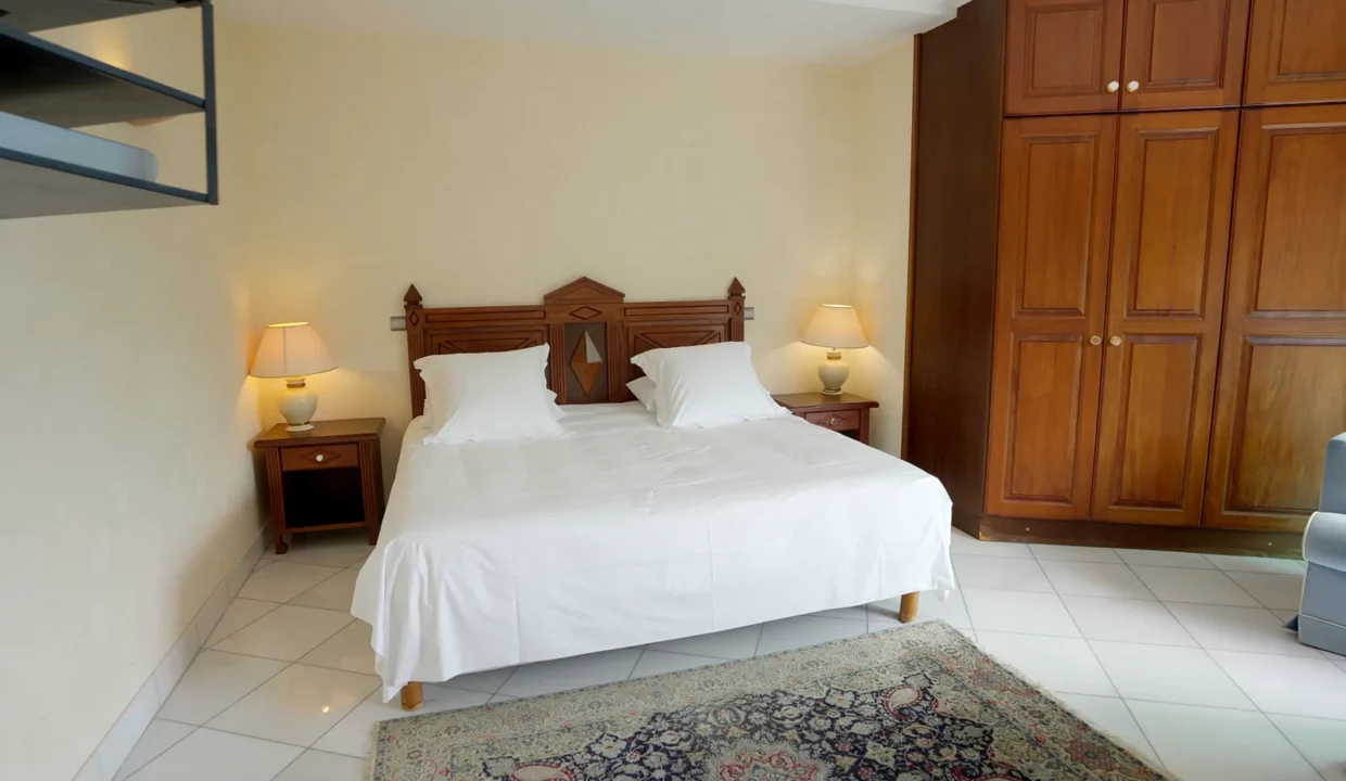 tahiti-luxurious-villa-7-bedrooms-seaview (19)