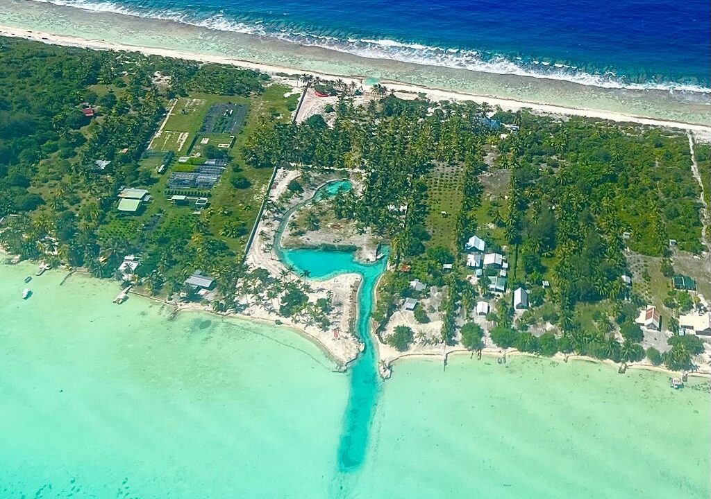 BORA BORA PLOT OF LAND WITH LUXURY VILLA PROJECT (1)