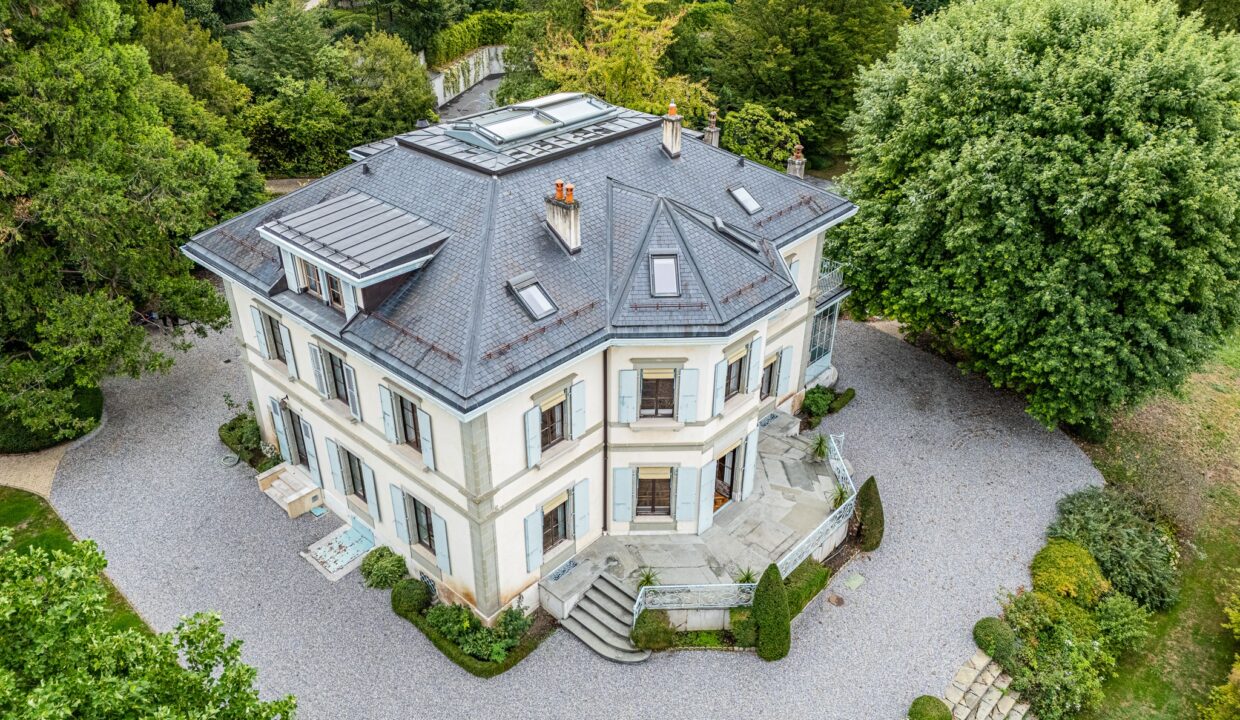 COLOGNY SWISS MANOR FOR SALE ON LAKE GENEVA (2)