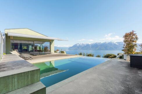 CONTEMPORARY LUXURY VILLA FOR SALE ON LAKE GENEVA (1)