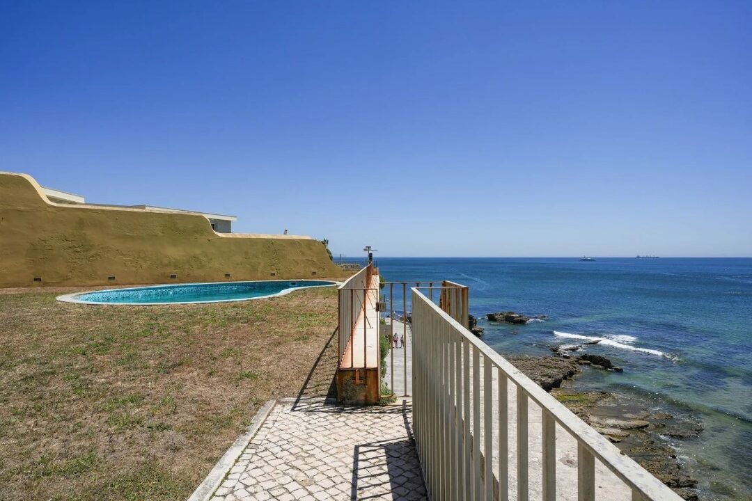 PORTUGAL PALACIO FOR SALE SEAFRONT (11)